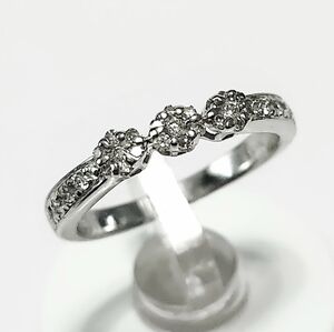 0.20 Ctw Diamond 10K Gold Flower Ring